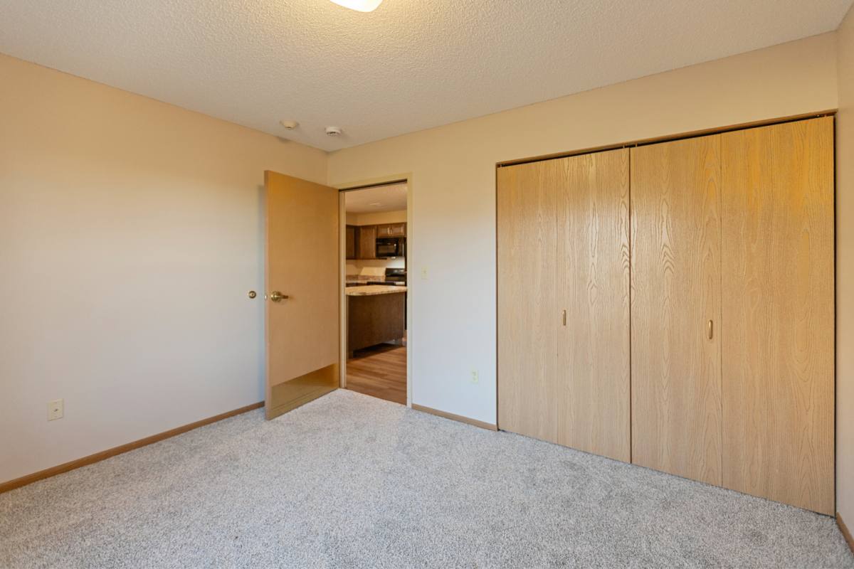 Apartment for rent at 215 Huseth St, Kenyon, MN 55946