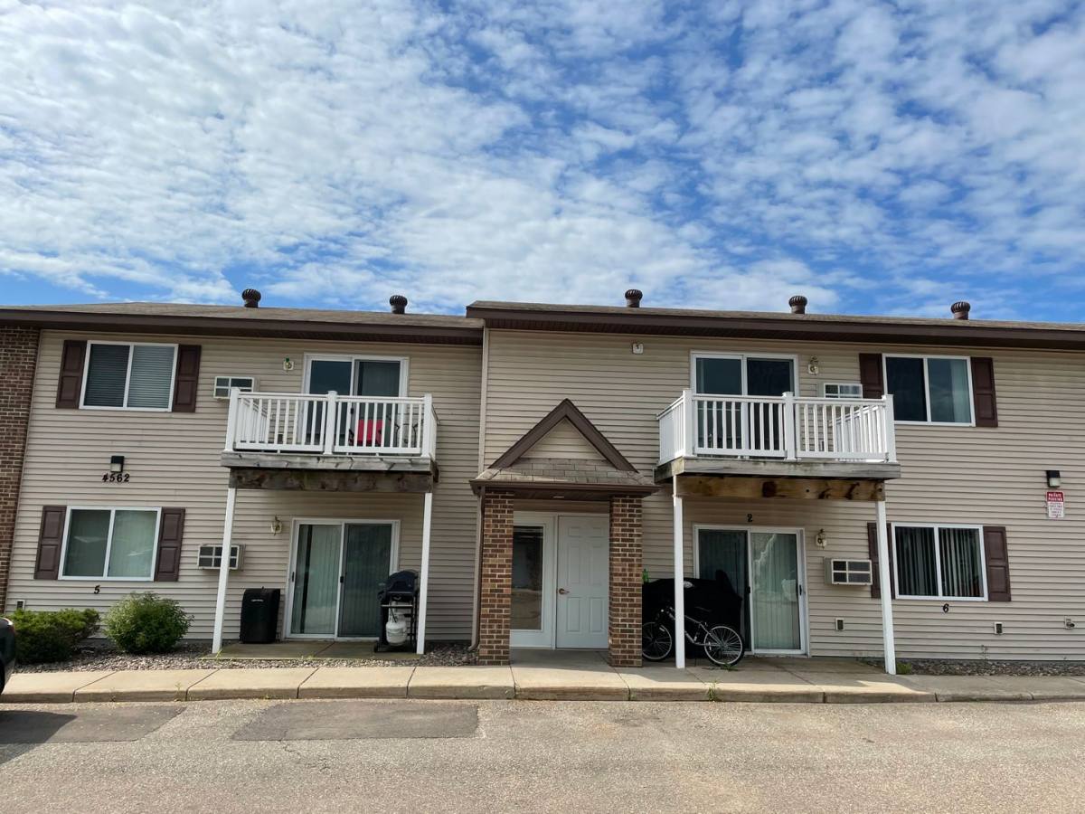 Apartment for rent at 4562 Arrowhead, Eau Claire, WI 54703