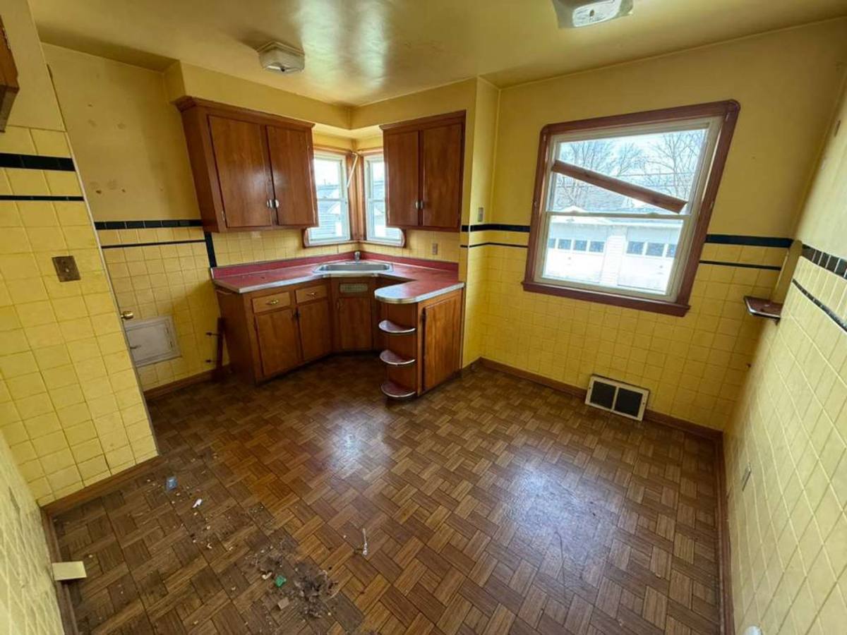 House for rent at 16011 Maplewood Ave, Maple Heights, OH 44137