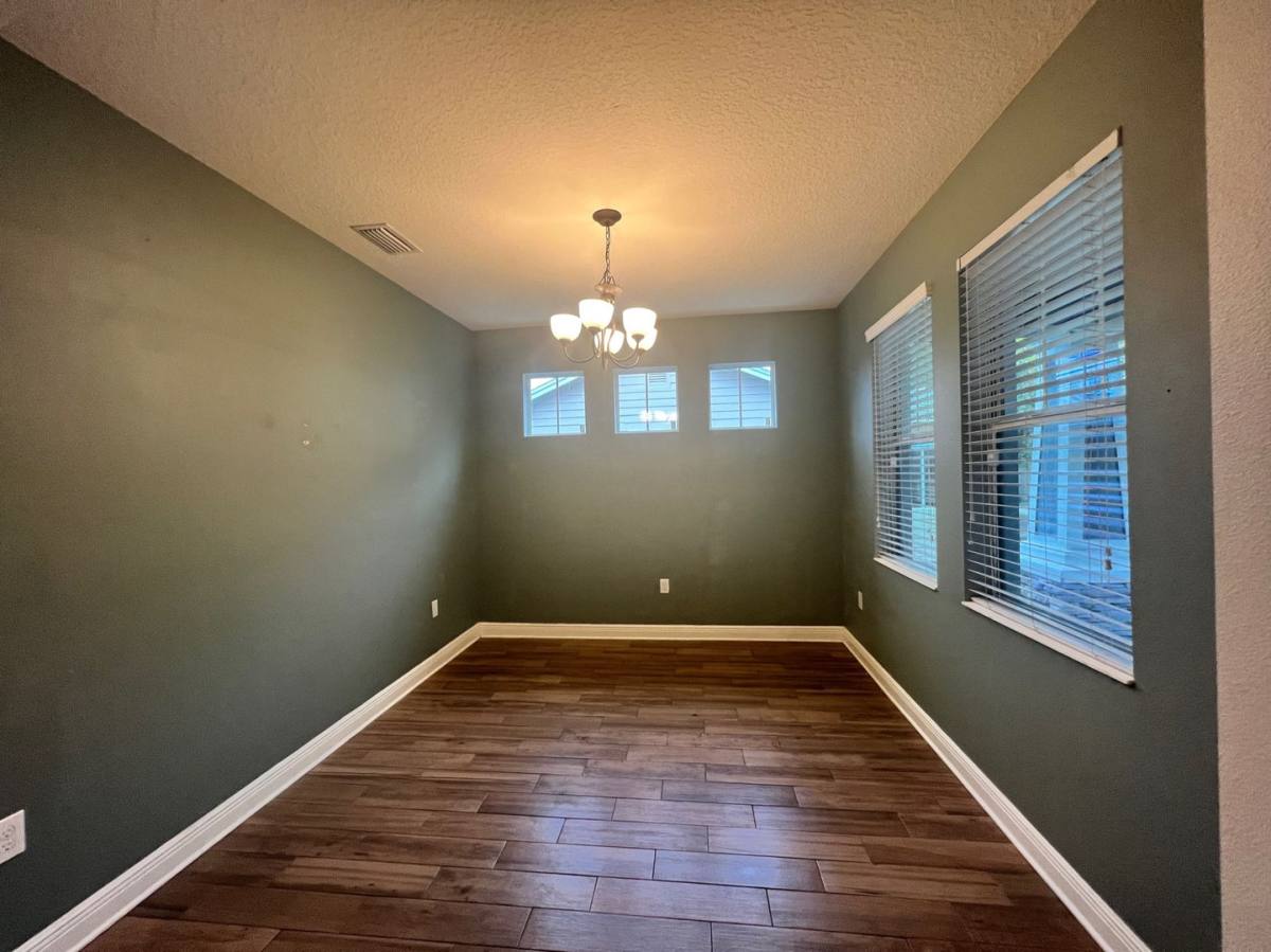 House for rent at 1133 14th St N, Saint Petersburg, FL 33705