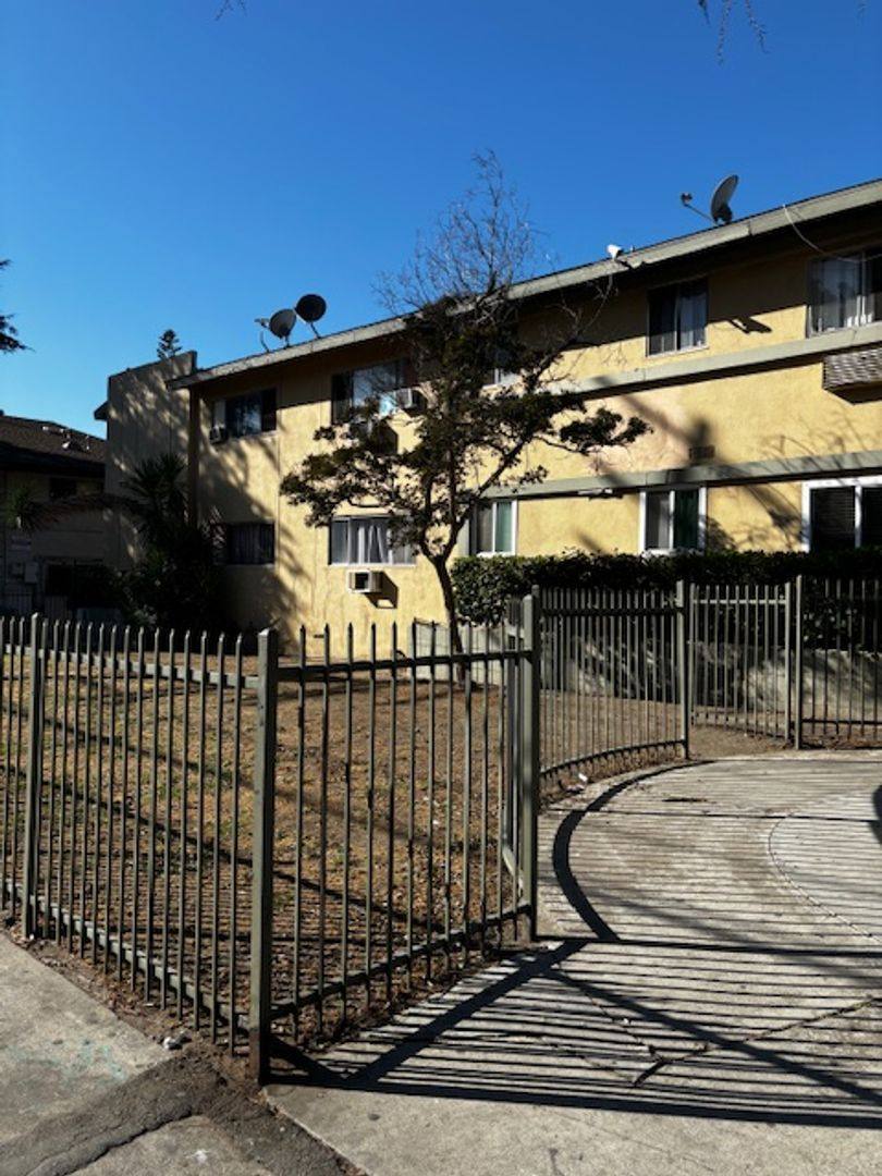 Apartment for rent at 8759-8801 Tobias Ave, Panorama City, CA 91402