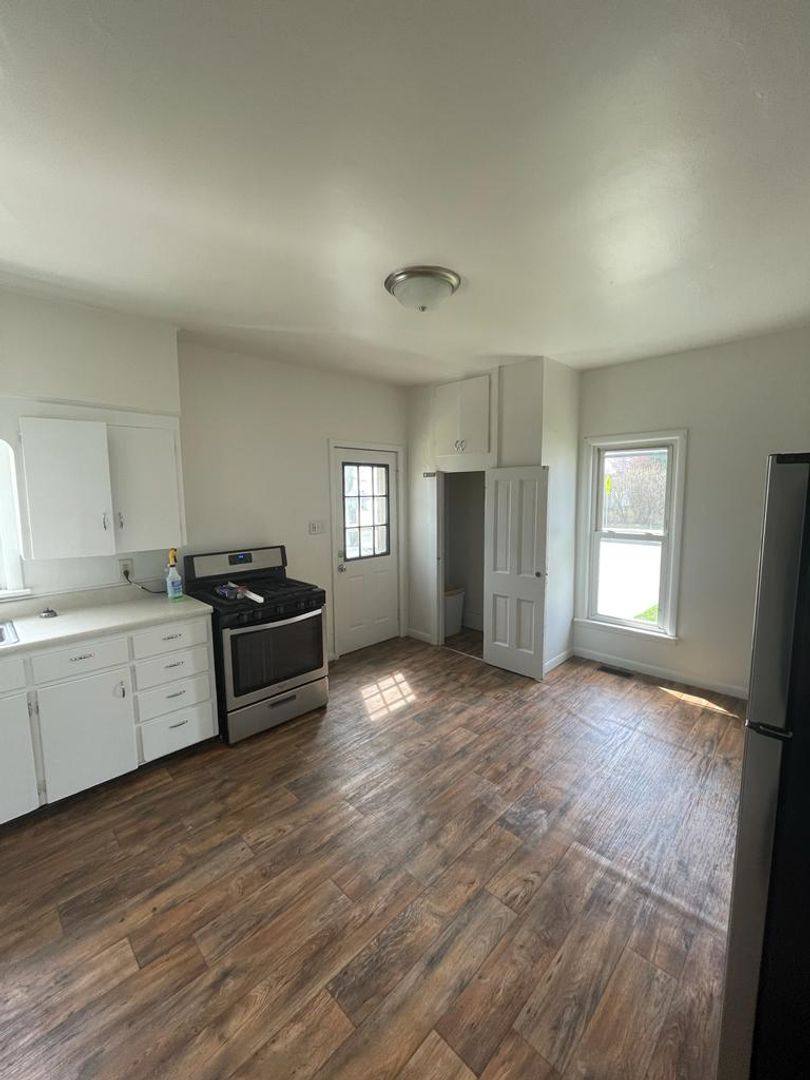 House for rent at 103 E 7th St, Mishawaka, IN 46544