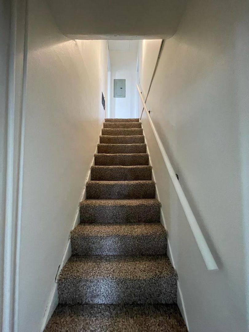 House for rent at 103 E 7th St, Mishawaka, IN 46544