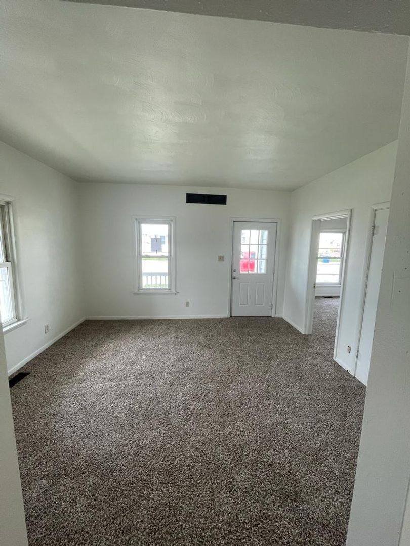 House for rent at 103 E 7th St, Mishawaka, IN 46544