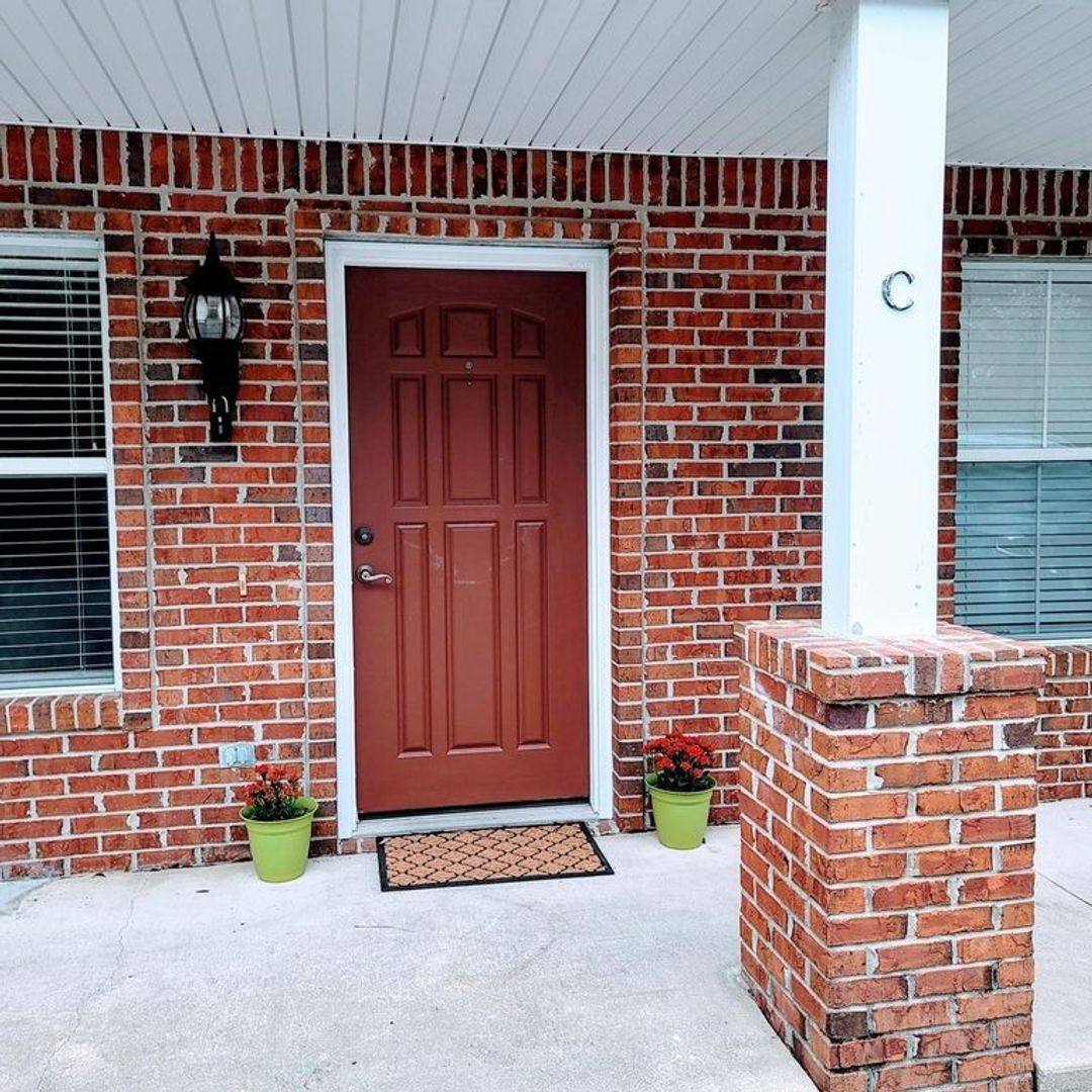 Townhouse for rent at 108 Hawkins Rd #C, Fort Walton Beach, FL 32547