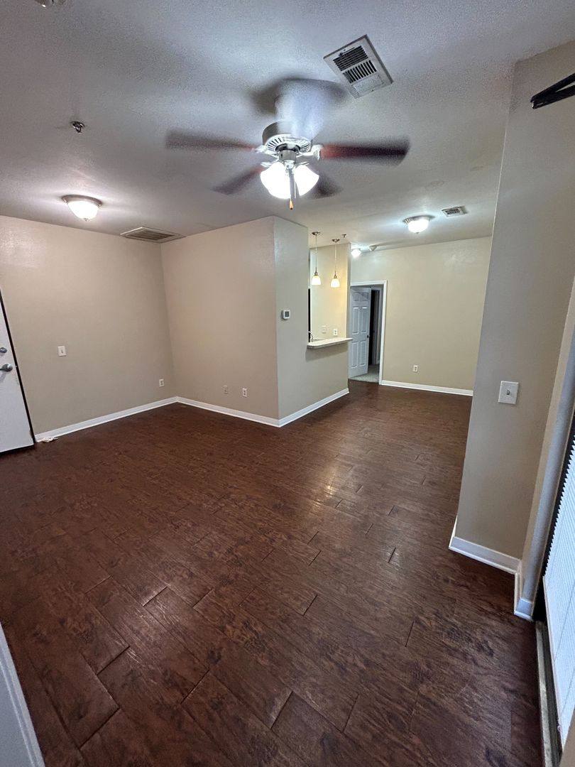 Apartment for rent at 500 N Bell Ave, Denton, TX 76209