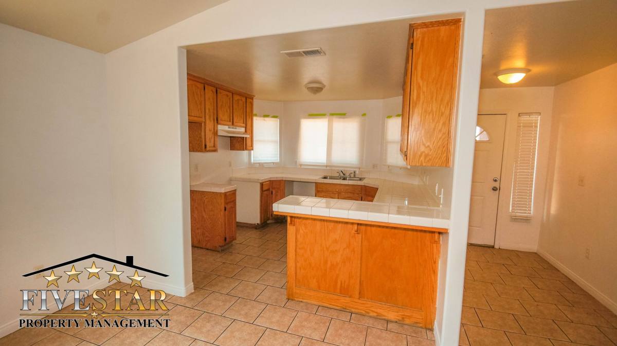 House for rent at 3610 Madison Ave, Bakersfield, CA 93307