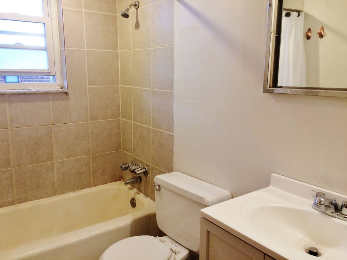Townhouse for rent at 304 S Winebiddle St, Pittsburgh, PA 15224