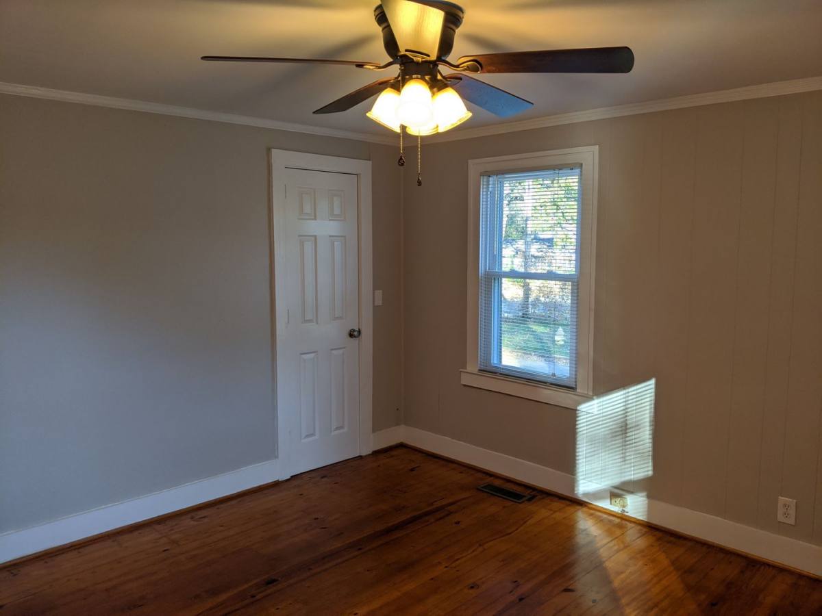 House for rent at 701 W Walnut St, Sylacauga, AL 35150