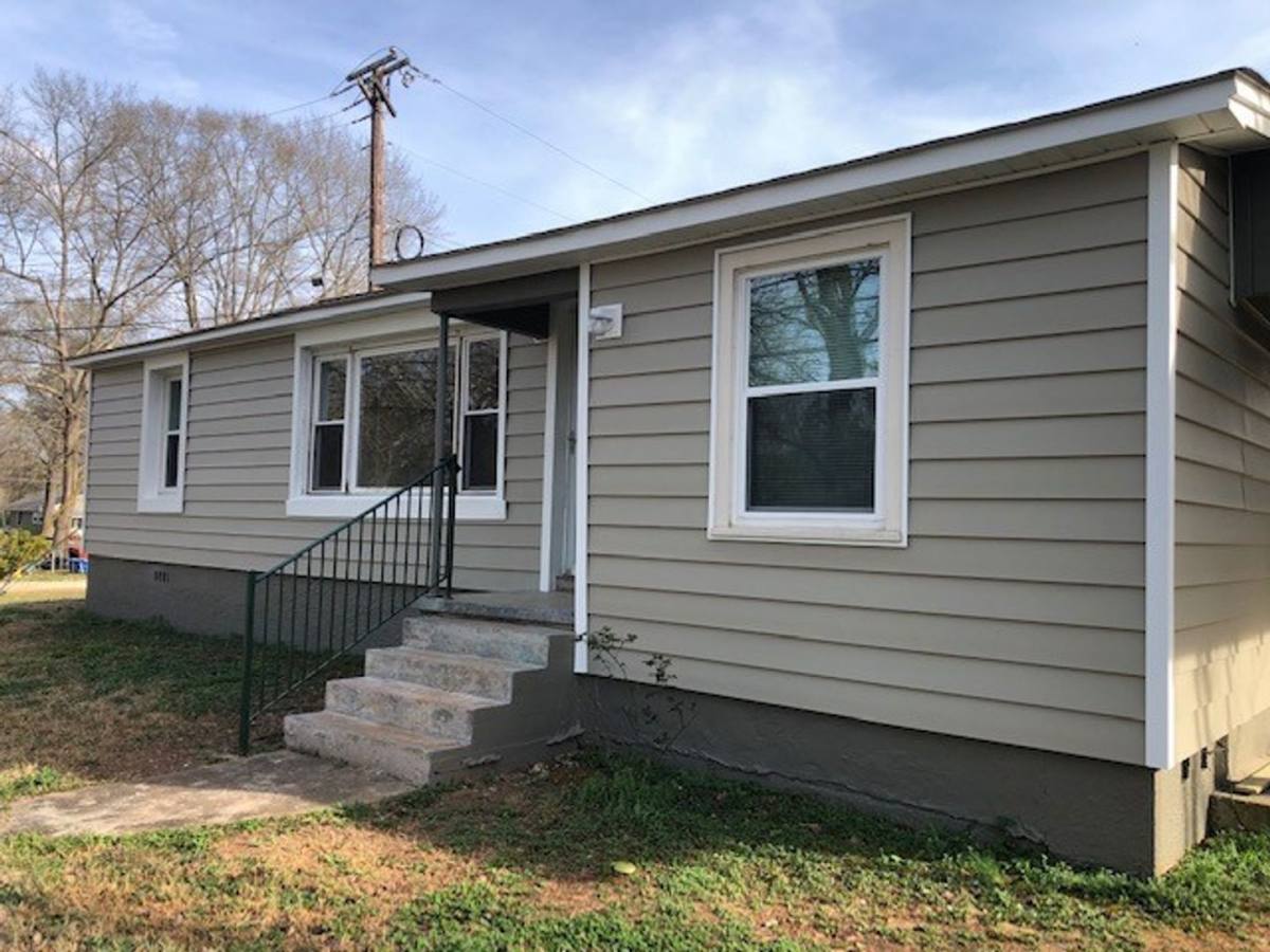 House for rent at 701 W Walnut St, Sylacauga, AL 35150