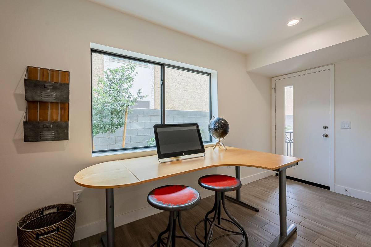 Apartment for rent at 1020 E Spence Ave, Tempe, AZ 85281