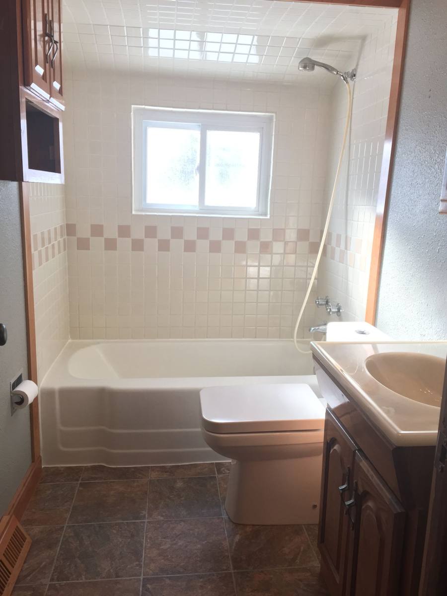 Apartment for rent at 920 1 2 E, Duluth, MN 55805