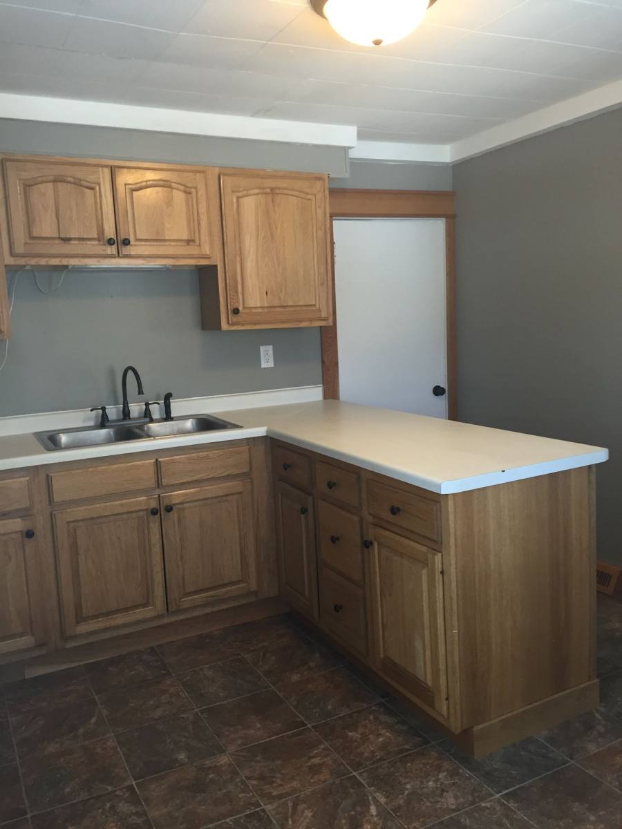 Apartment for rent at 920 1 2 E, Duluth, MN 55805