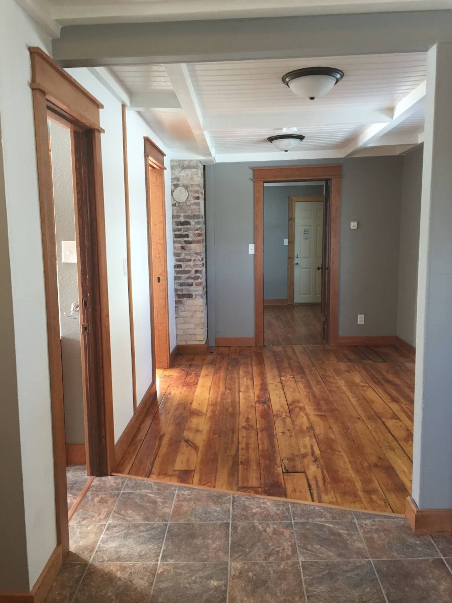 Apartment for rent at 920 1 2 E, Duluth, MN 55805