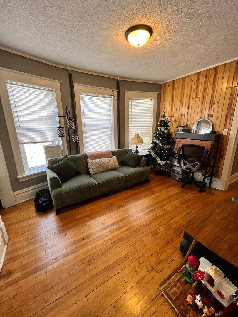 Apartment for rent at 922 E 5th 920 Bldg, Duluth, MN 55805