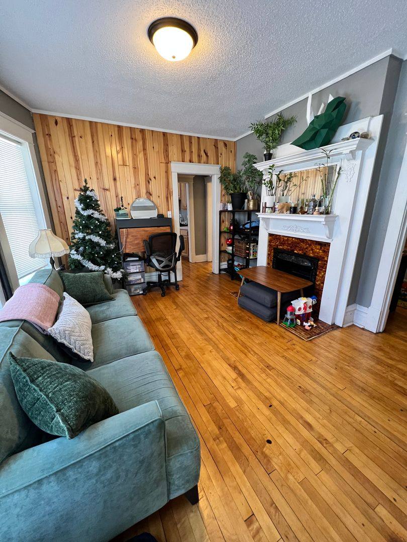 Apartment for rent at 922 E 5th 920 Bldg, Duluth, MN 55805