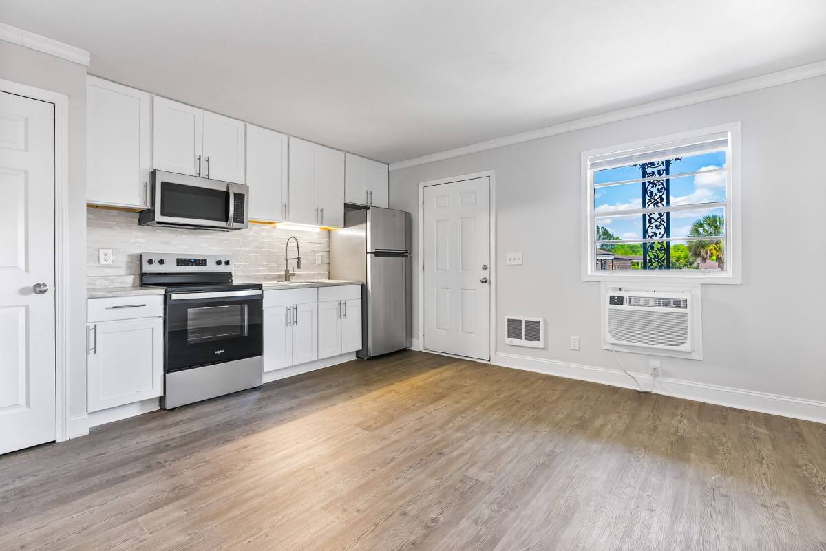 Apartment for rent at 111 Edgewater Rd, Savannah, GA 31406