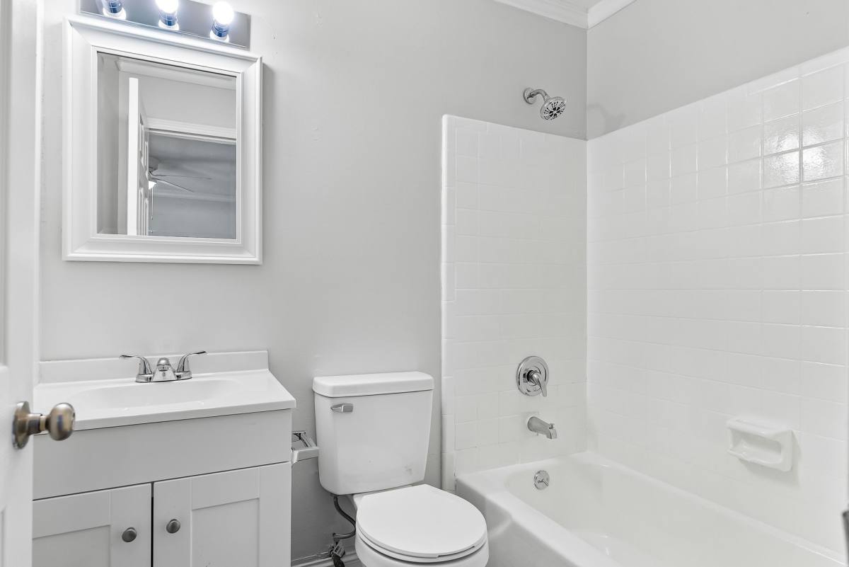 Apartment for rent at 111 Edgewater Rd, Savannah, GA 31406