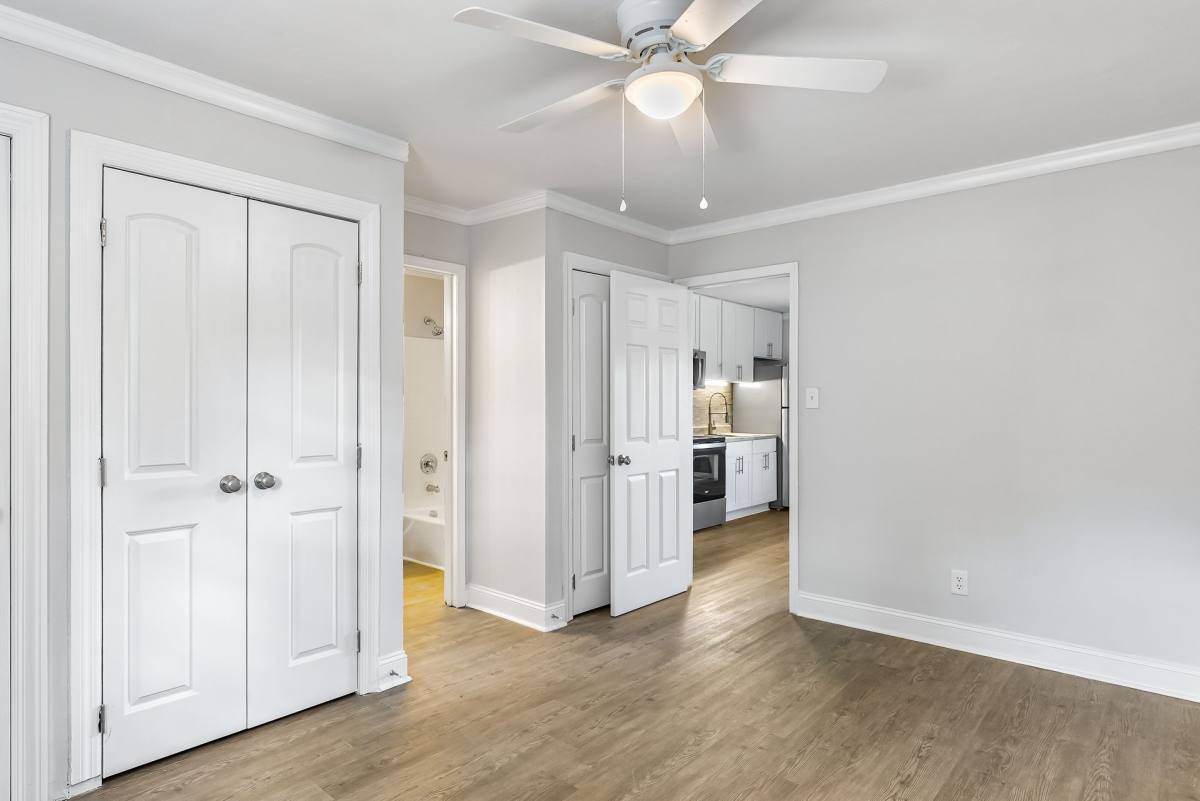 Apartment for rent at 111 Edgewater Rd, Savannah, GA 31406