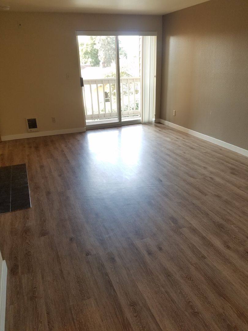 Apartment for rent at 4213 Stone Way N, Seattle, WA 98103