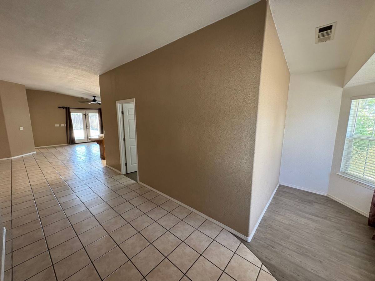 House for rent at 1040 N Sumter Court, Visalia, CA 93292