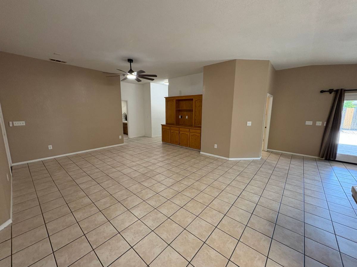 House for rent at 1040 N Sumter Court, Visalia, CA 93292