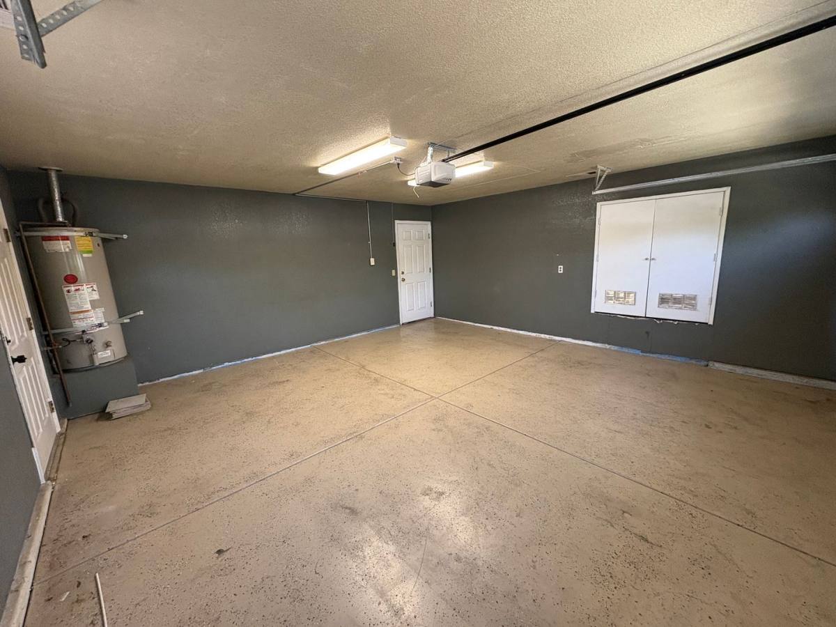 House for rent at 1040 N Sumter Court, Visalia, CA 93292