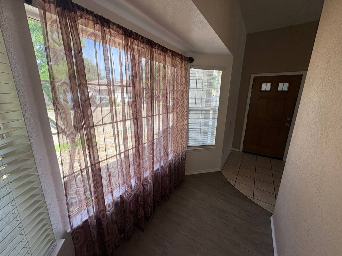 House for rent at 1040 N Sumter Court, Visalia, CA 93292