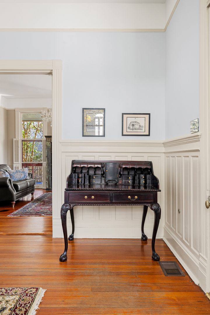 House for rent at 118 Rutledge Ave, Charleston, SC 29401