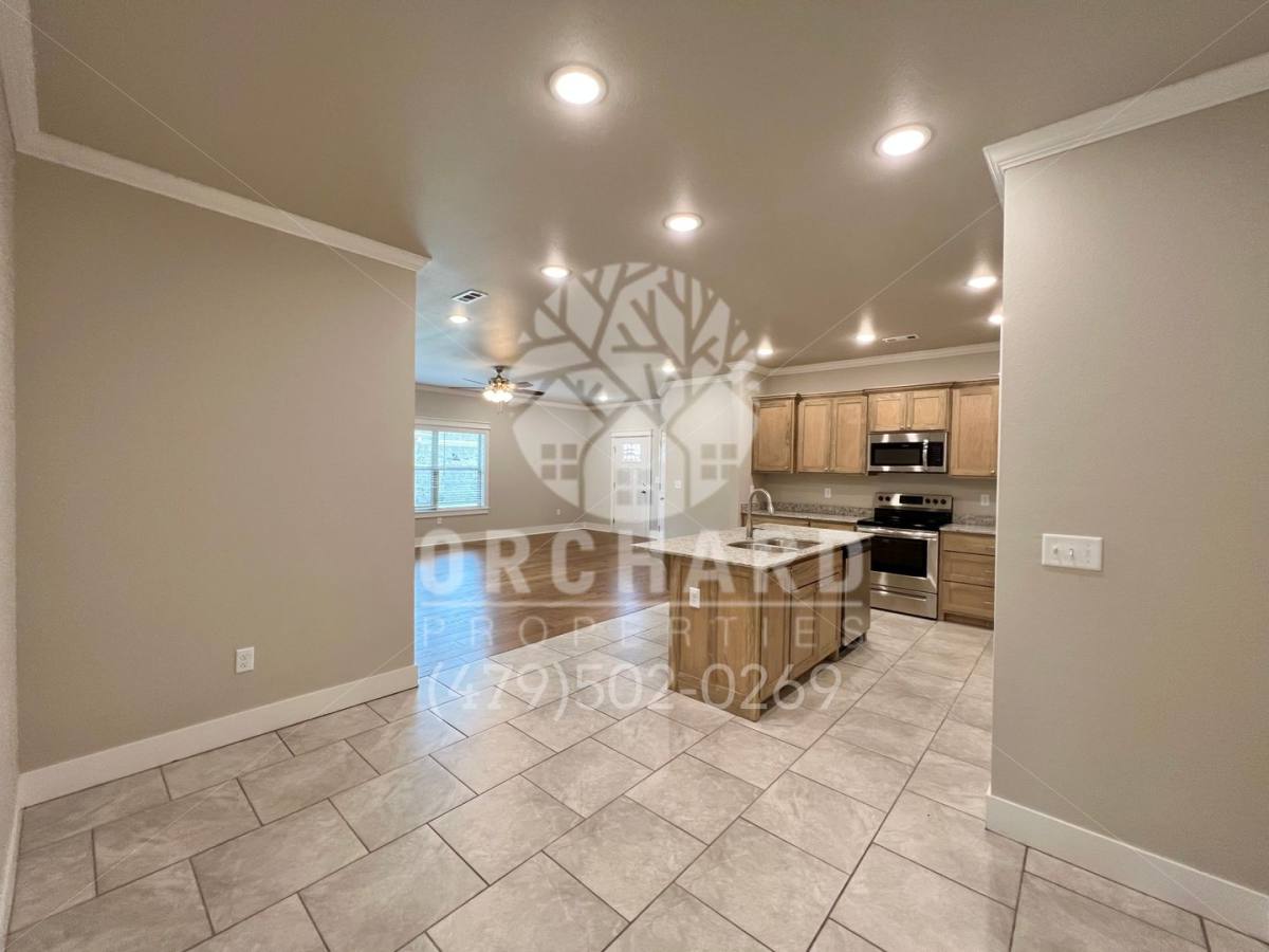 Apartment for rent at 544 Bradford Dr, Springdale, AR 72762