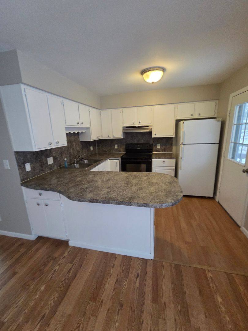 Apartment for rent at 18206 Swiss Dr, Spring Lake, MI 49456