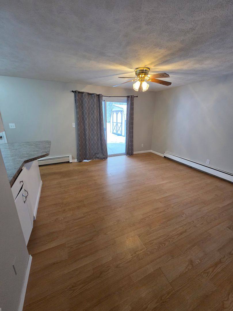 Apartment for rent at 18206 Swiss Dr, Spring Lake, MI 49456
