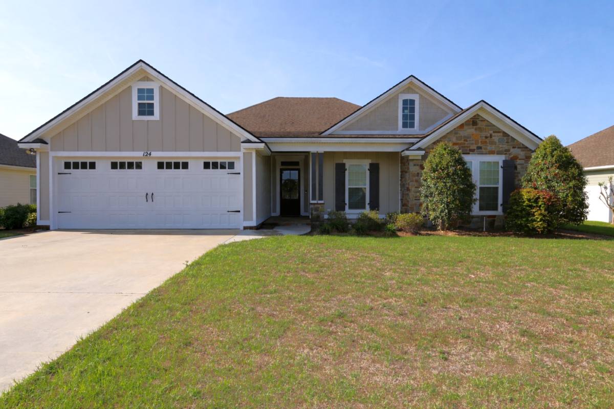 House for rent at 124 Floyd McNeal Dr, Hahira, GA 31632
