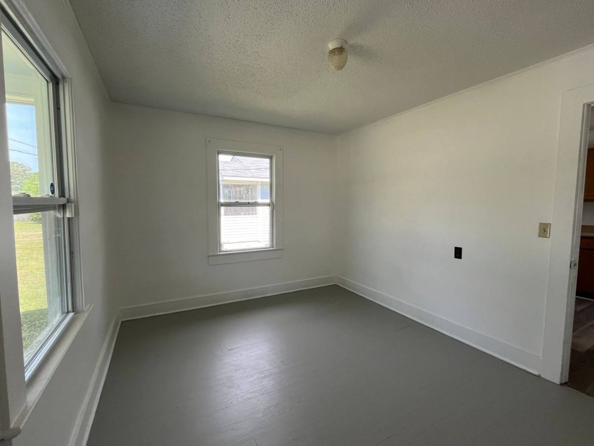 House for rent at 206 Richlands Ave, Jacksonville, NC 28540