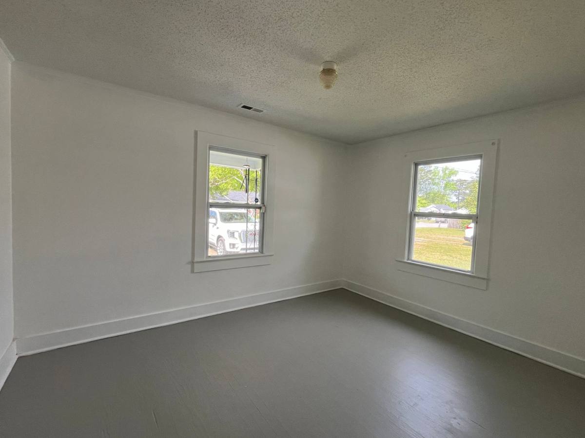 House for rent at 206 Richlands Ave, Jacksonville, NC 28540