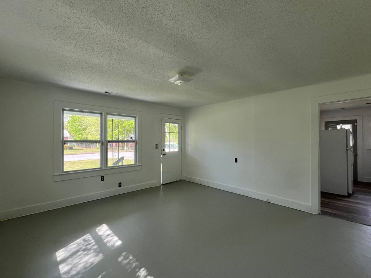 House for rent at 206 Richlands Ave, Jacksonville, NC 28540