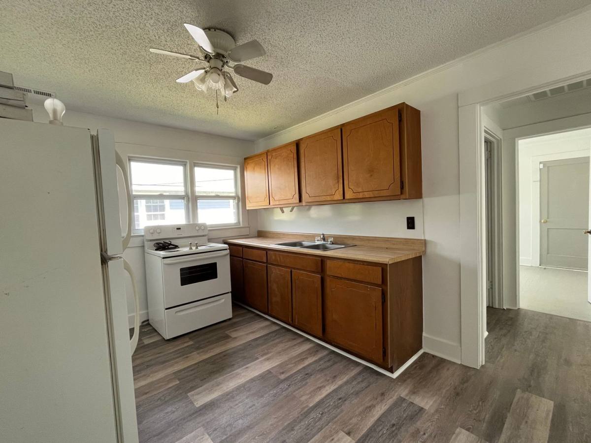 House for rent at 206 Richlands Ave, Jacksonville, NC 28540