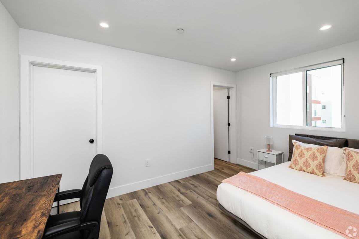 Apartment for rent at 3507 1 2 S Budlong Ave, Los Angeles, CA 90007