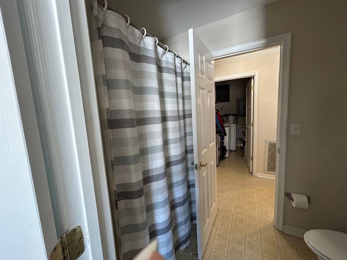 Apartment for rent at 215 Knollwood Dr, Blacksburg, VA 24060