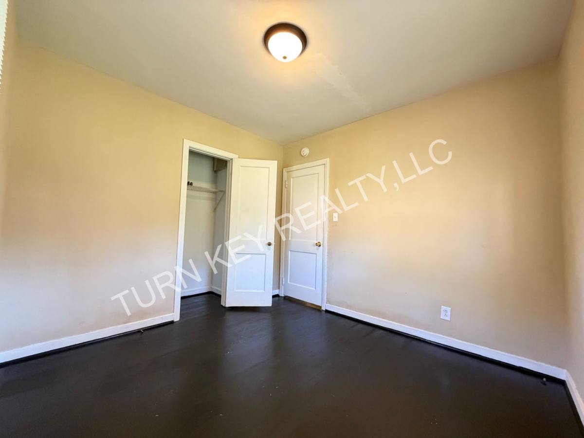 House for rent at 305 McPherson Ave, Birmingham, AL 35228