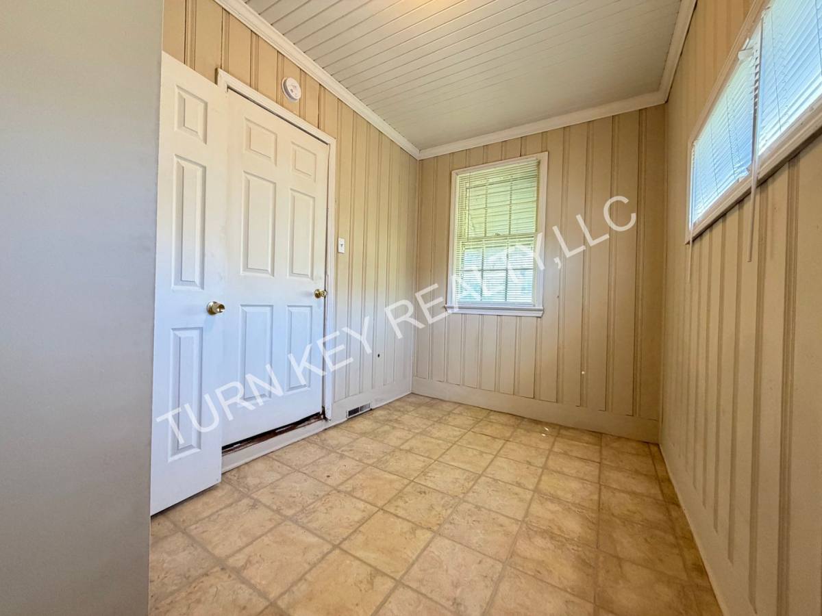 House for rent at 305 McPherson Ave, Birmingham, AL 35228