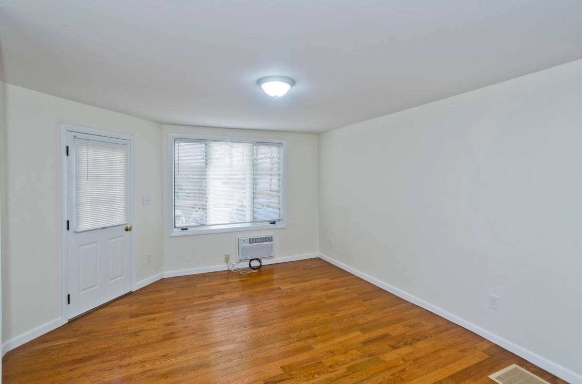 Apartment for rent at 181 State St, Ludlow, MA 01056