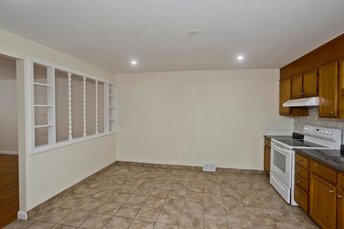 Apartment for rent at 181 State St, Ludlow, MA 01056