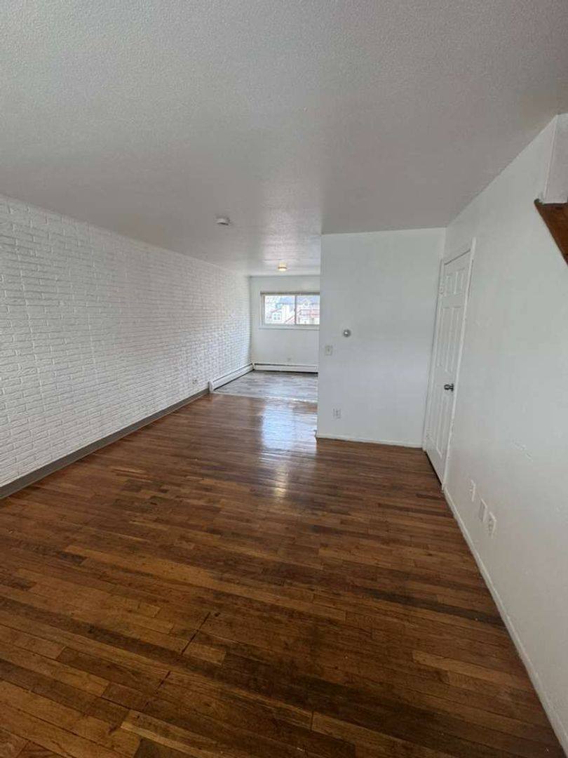 Apartment for rent at 241 Quinnipiac Ave, New Haven, CT 06513