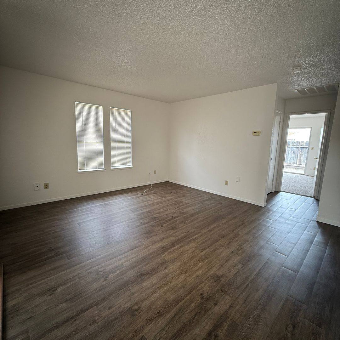 Apartment for rent at 518 E Granger Ave, Modesto, CA 95354