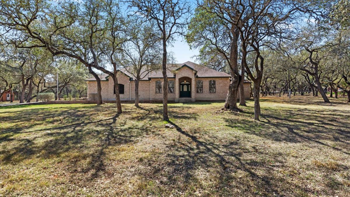 House for rent at 10808 Dedeke Dr, New Braunfels, TX 78132