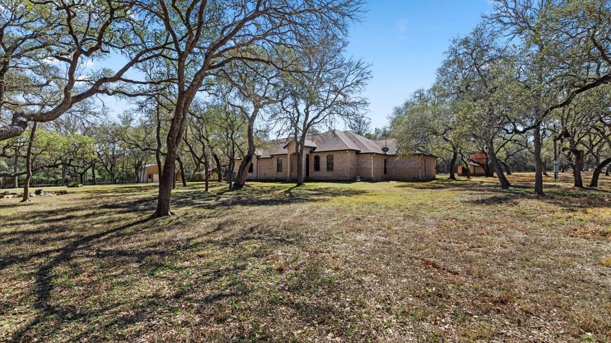 House for rent at 10808 Dedeke Dr, New Braunfels, TX 78132
