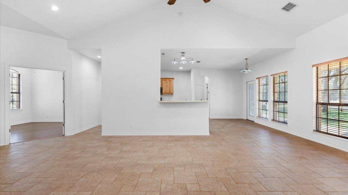 House for rent at 10808 Dedeke Dr, New Braunfels, TX 78132