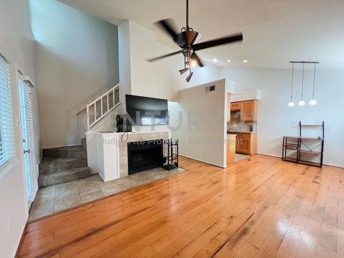 Townhouse for rent at 5759 Cedar Creek Dr, Fort Worth, TX 76109