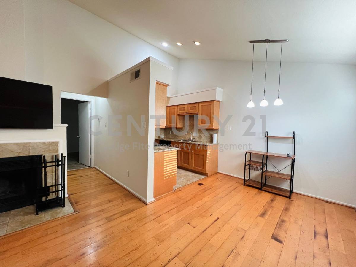 Townhouse for rent at 5759 Cedar Creek Dr, Fort Worth, TX 76109